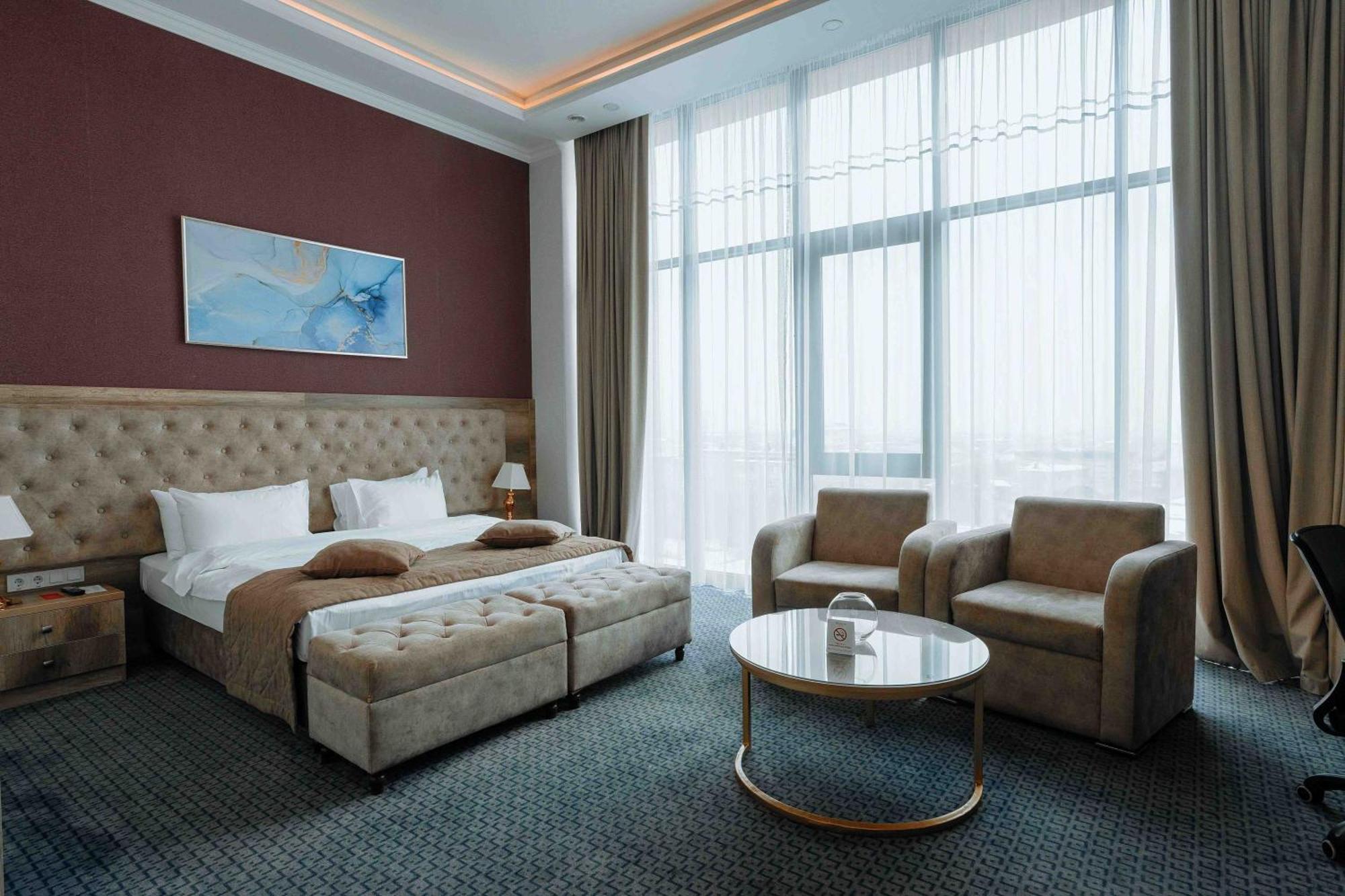 Ramada By Wyndham Shymkent Ξενοδοχείο Εξωτερικό φωτογραφία