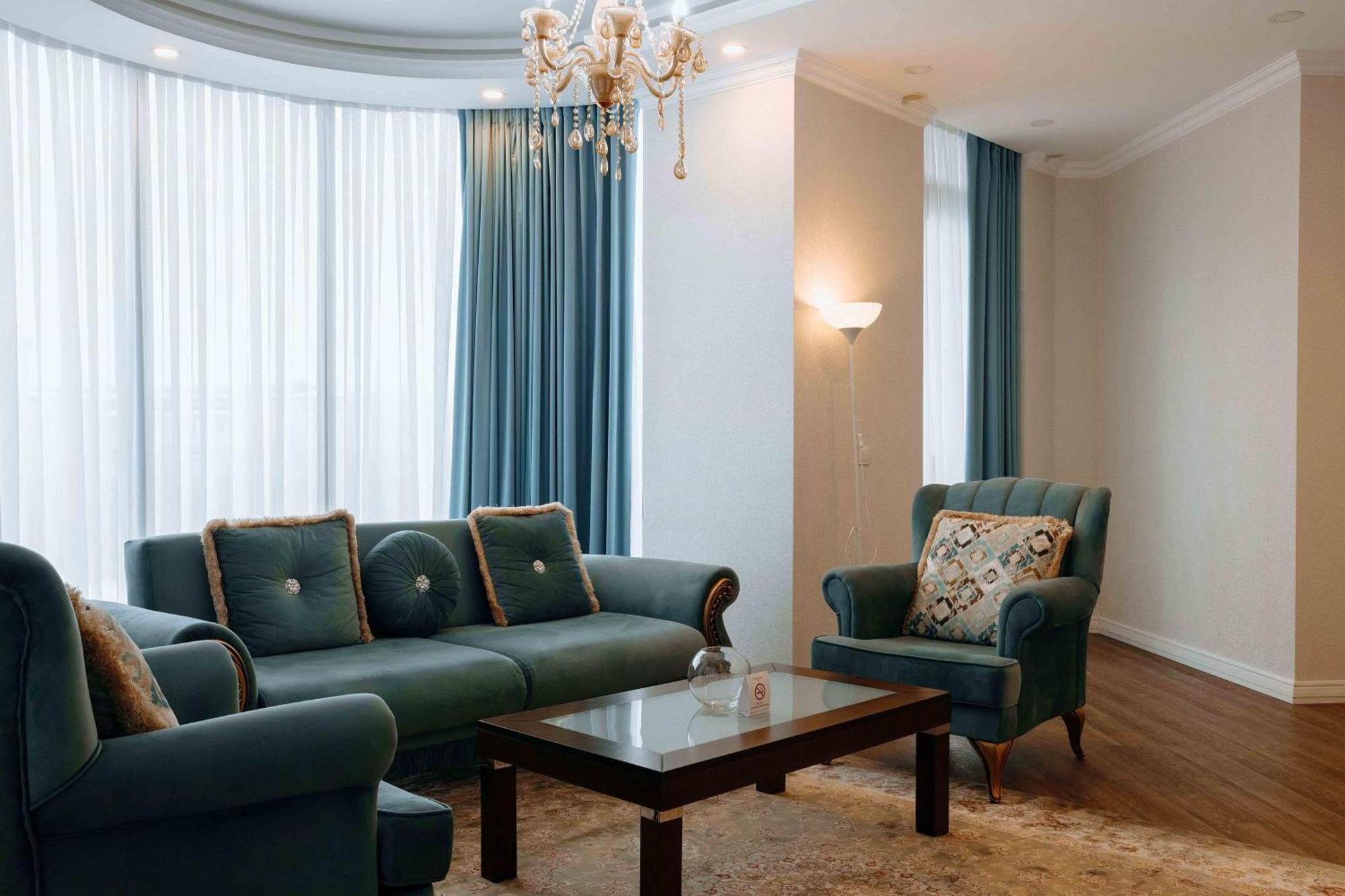 Ramada By Wyndham Shymkent Ξενοδοχείο Εξωτερικό φωτογραφία
