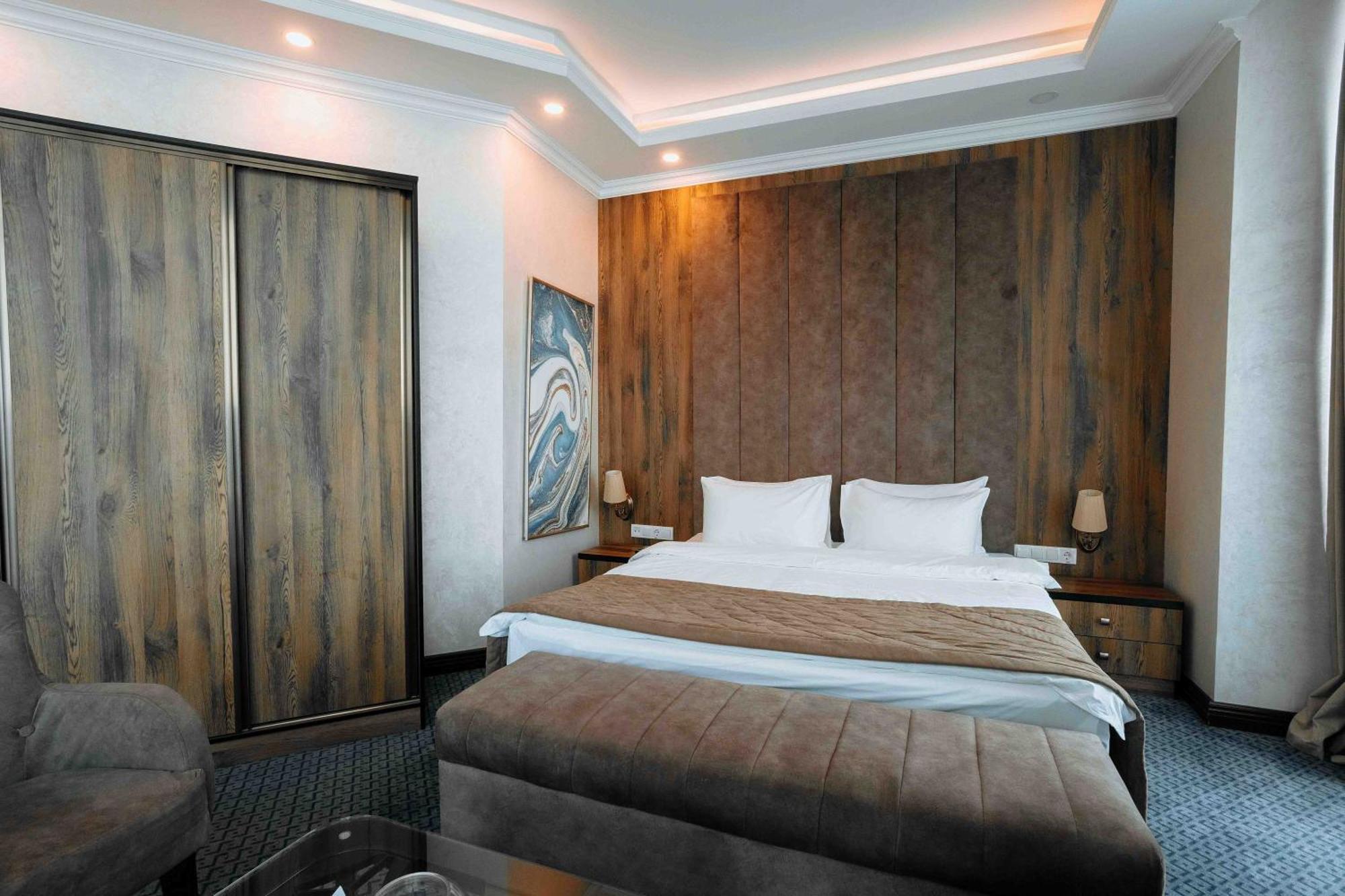 Ramada By Wyndham Shymkent Ξενοδοχείο Εξωτερικό φωτογραφία