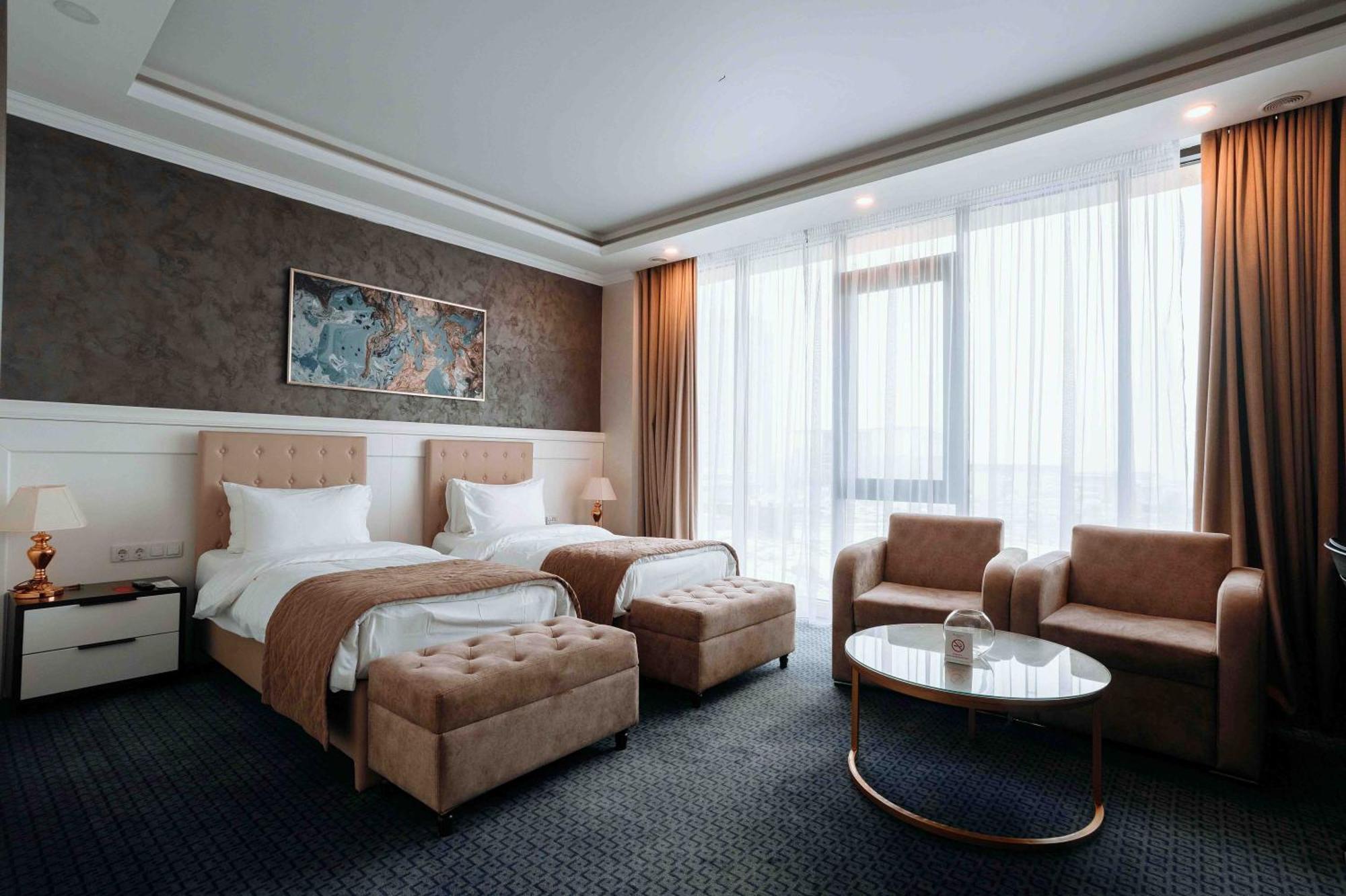 Ramada By Wyndham Shymkent Ξενοδοχείο Εξωτερικό φωτογραφία