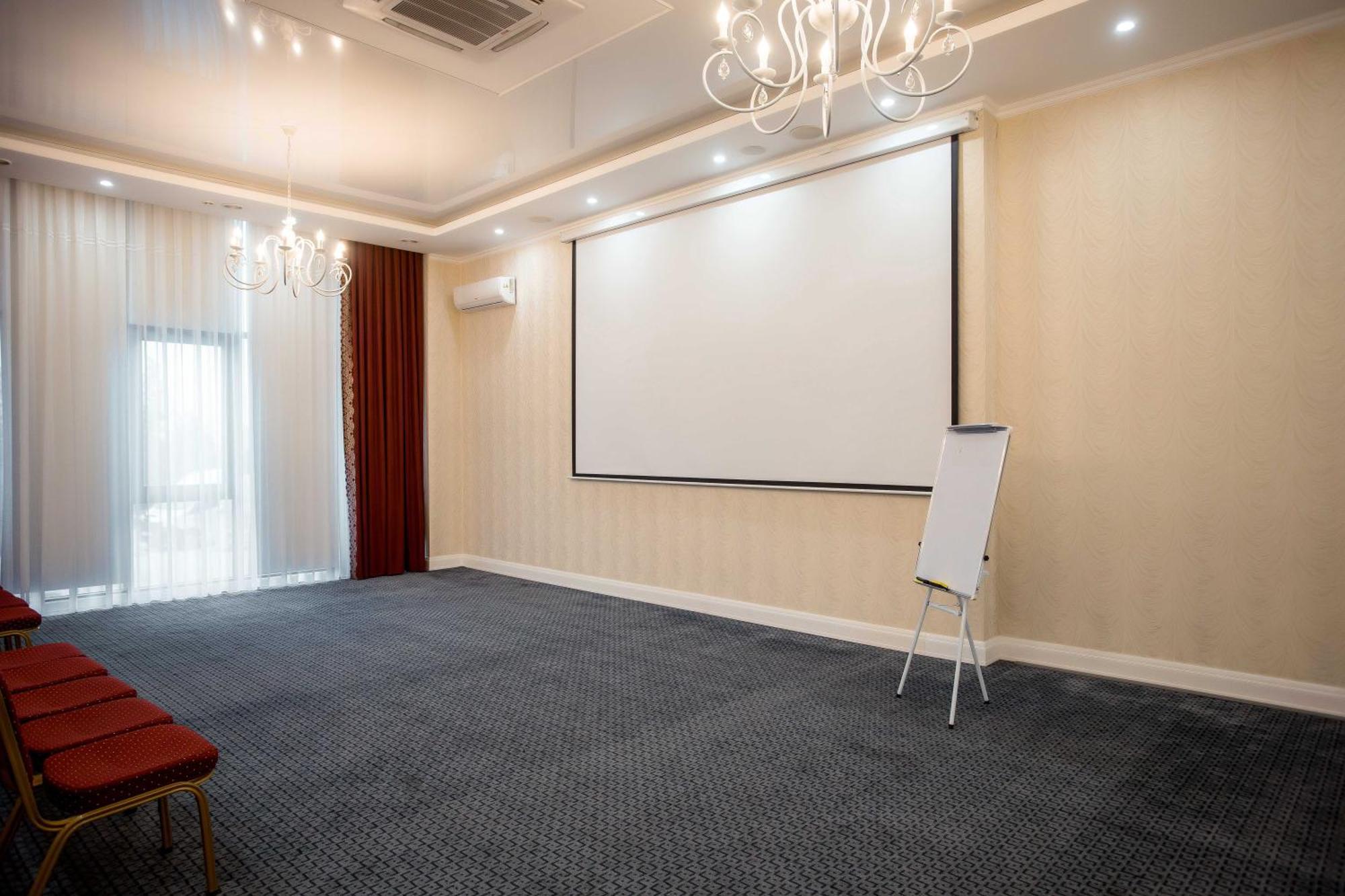 Ramada By Wyndham Shymkent Ξενοδοχείο Εξωτερικό φωτογραφία