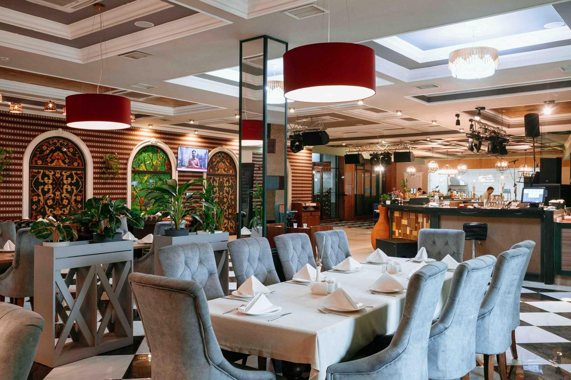 Ramada By Wyndham Shymkent Ξενοδοχείο Εξωτερικό φωτογραφία