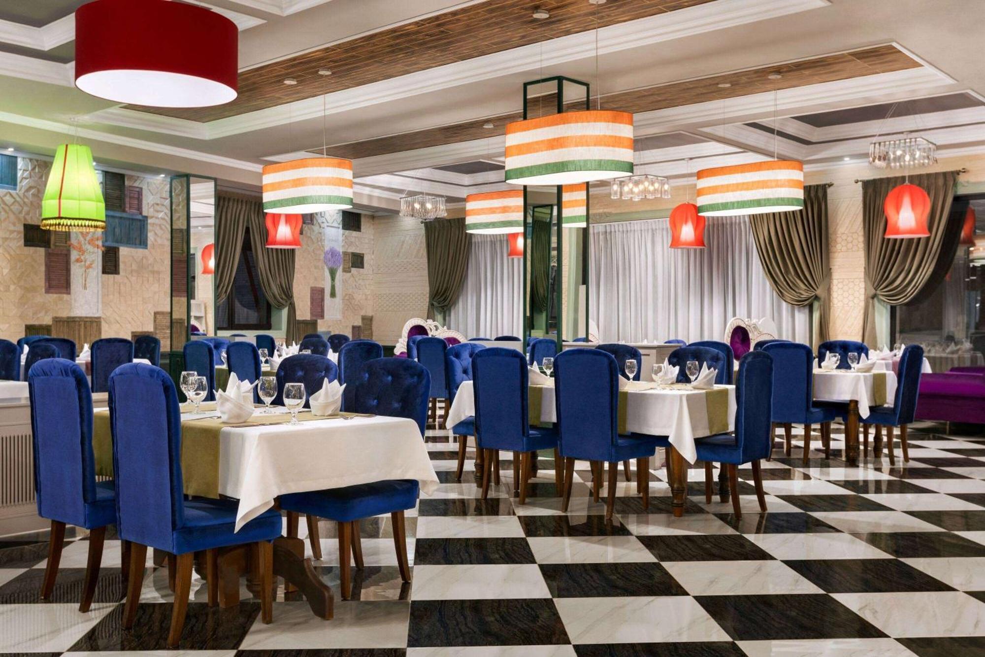 Ramada By Wyndham Shymkent Ξενοδοχείο Εξωτερικό φωτογραφία