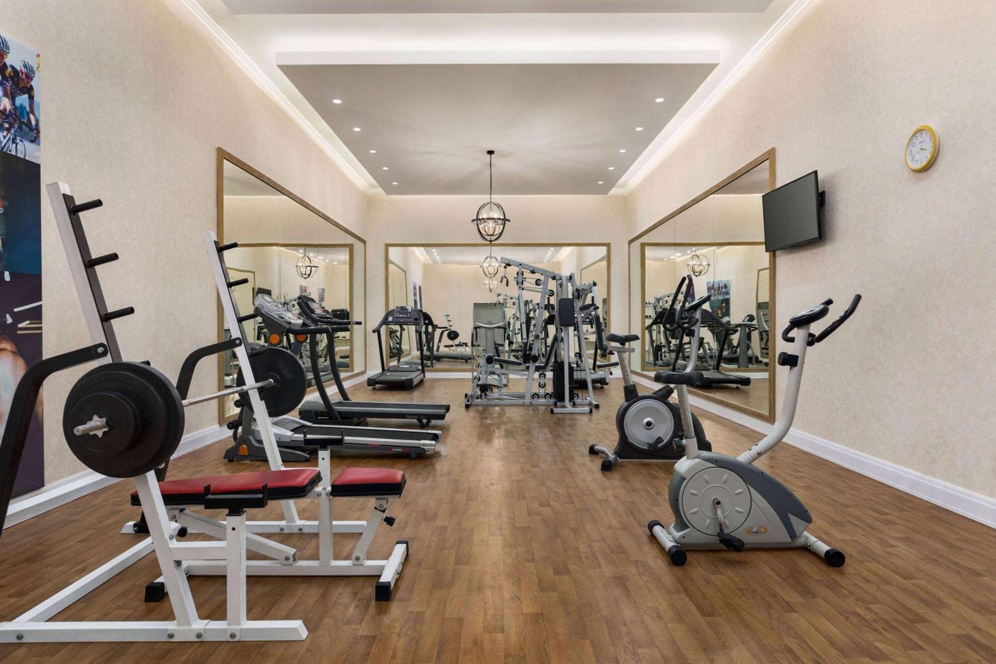 Ramada By Wyndham Shymkent Ξενοδοχείο Εξωτερικό φωτογραφία