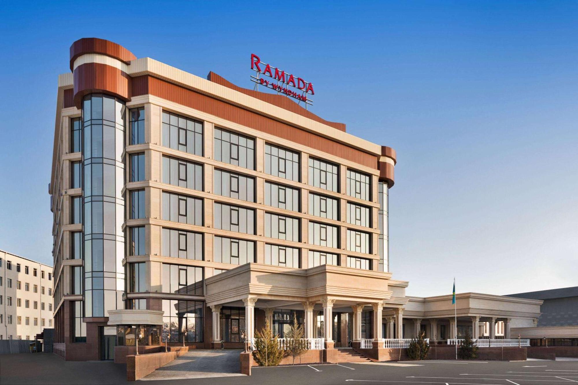 Ramada By Wyndham Shymkent Ξενοδοχείο Εξωτερικό φωτογραφία