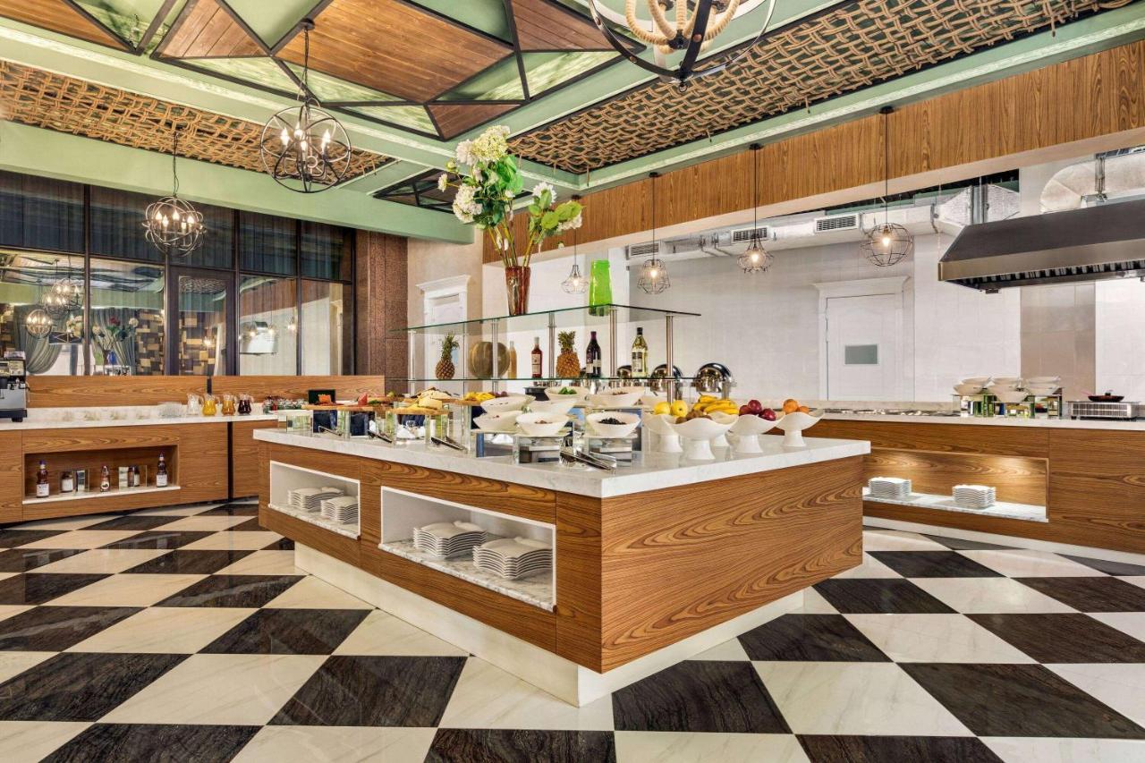 Ramada By Wyndham Shymkent Ξενοδοχείο Εξωτερικό φωτογραφία